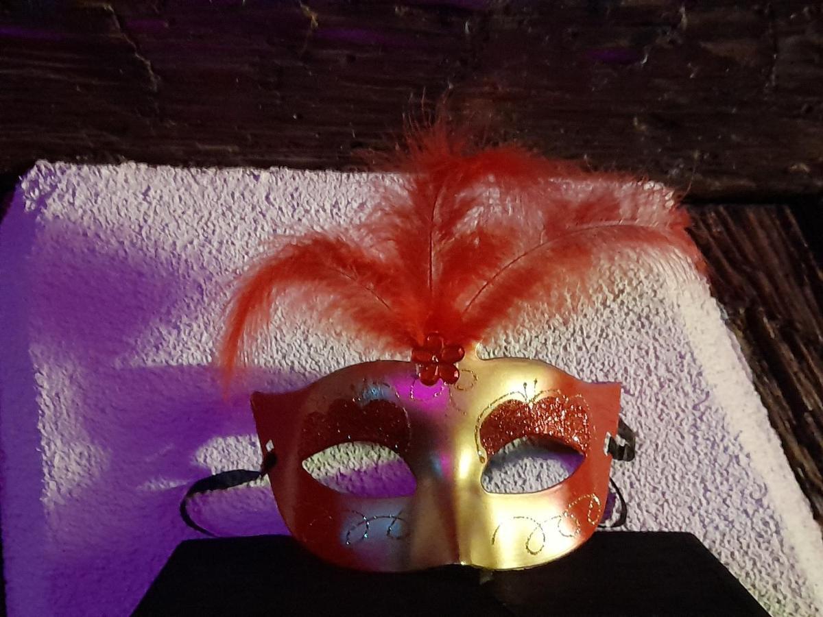 Love Room Le Rouge Et Noir 巴尔 外观 照片