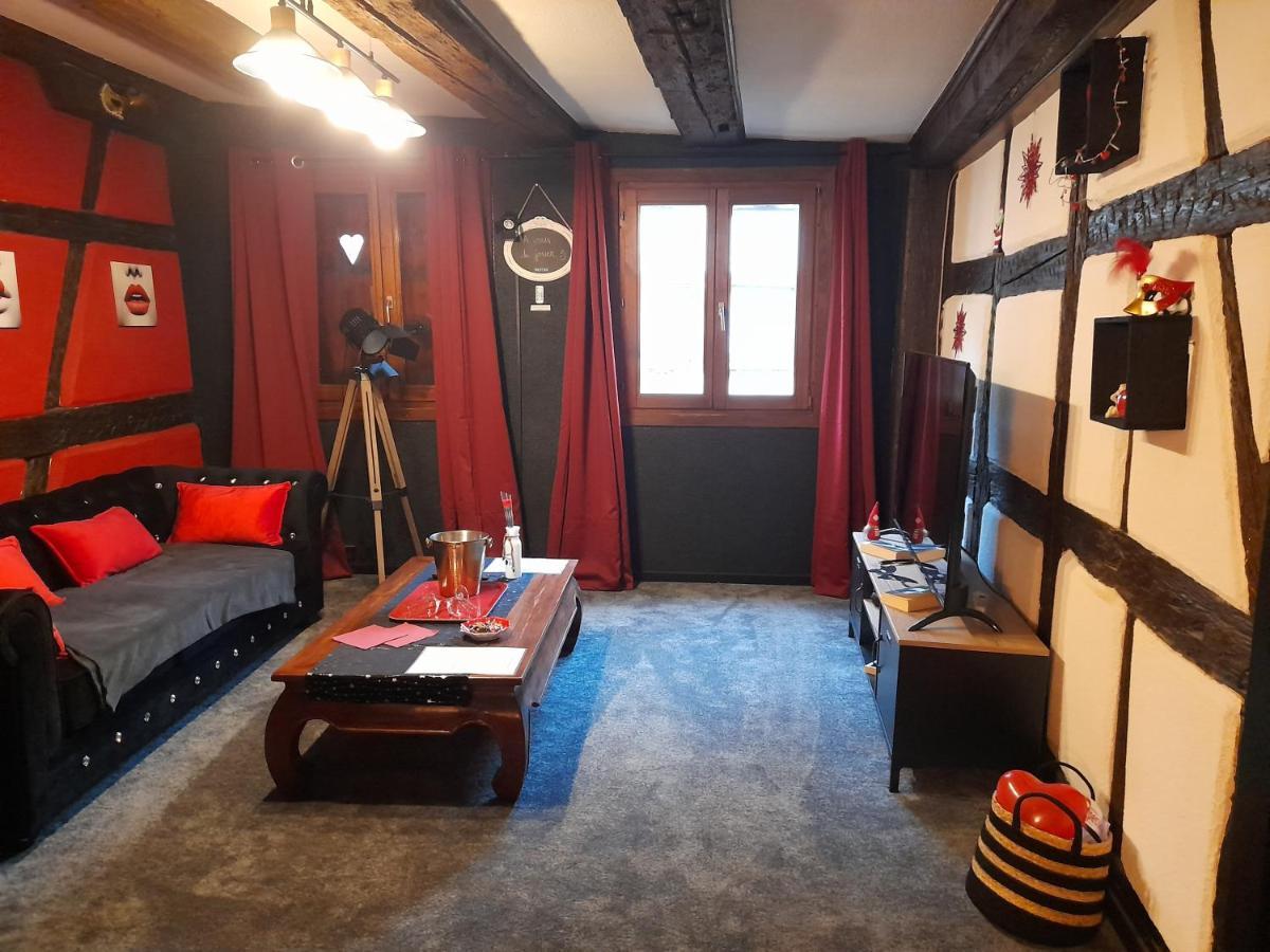 Love Room Le Rouge Et Noir 巴尔 外观 照片