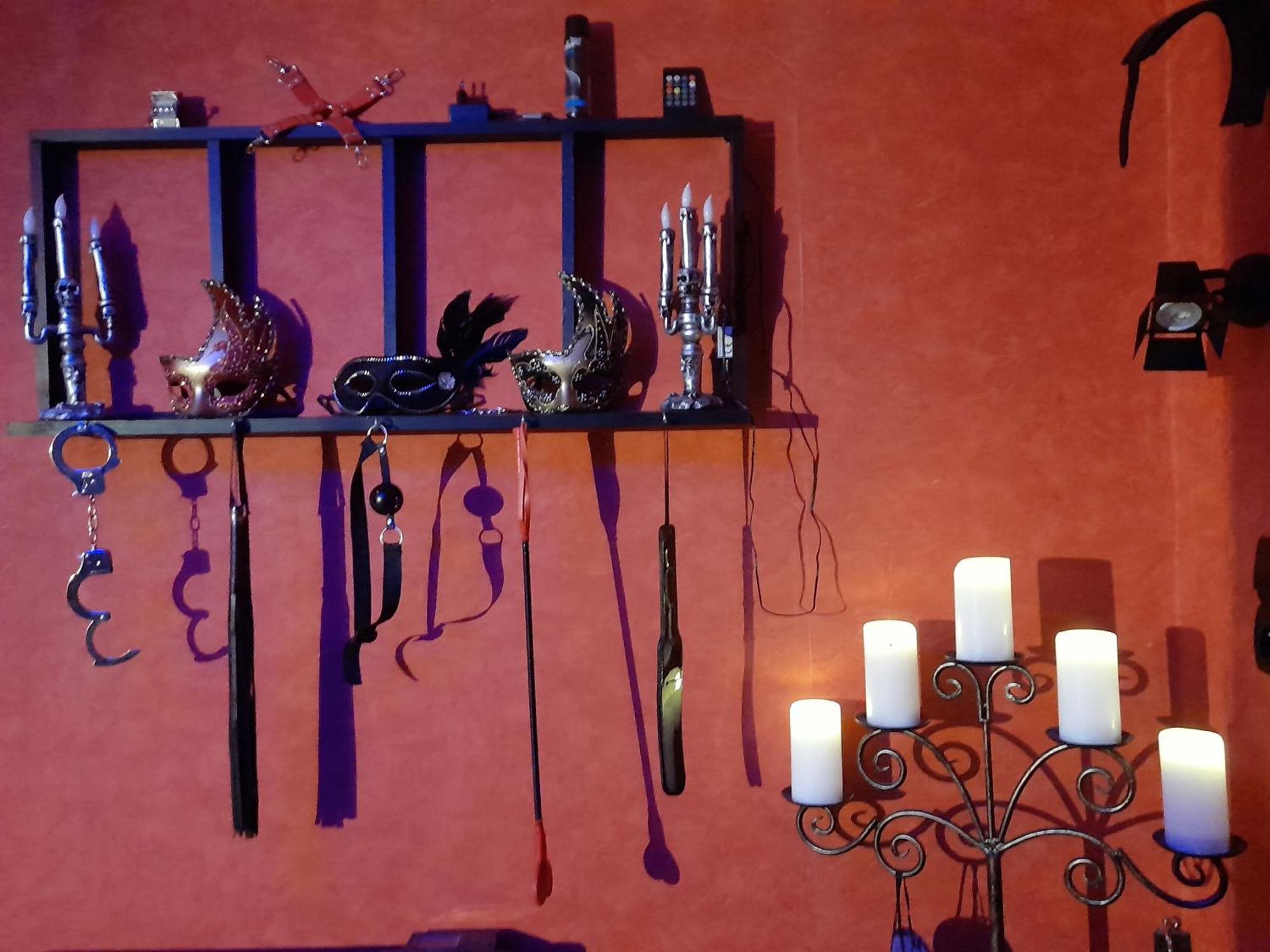 Love Room Le Rouge Et Noir 巴尔 外观 照片