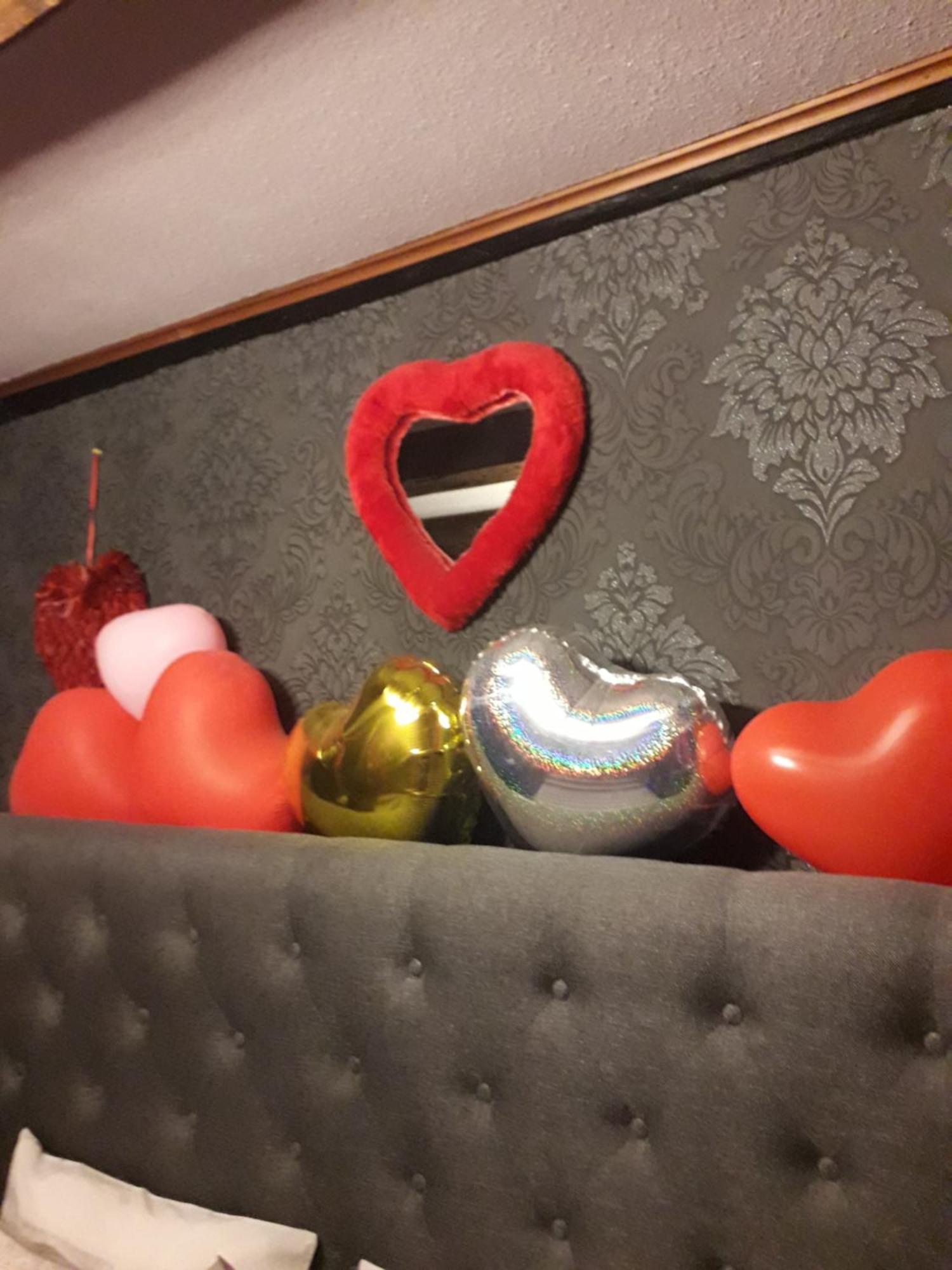Love Room Le Rouge Et Noir 巴尔 外观 照片